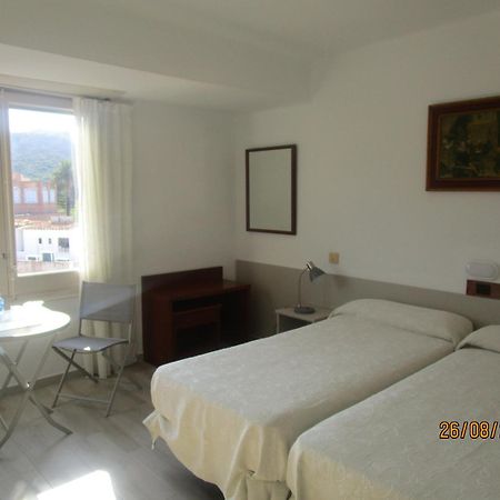 Hotel Apartaments Gesoria Porta Ferrada Sant Feliu de Guixols Bagian luar foto