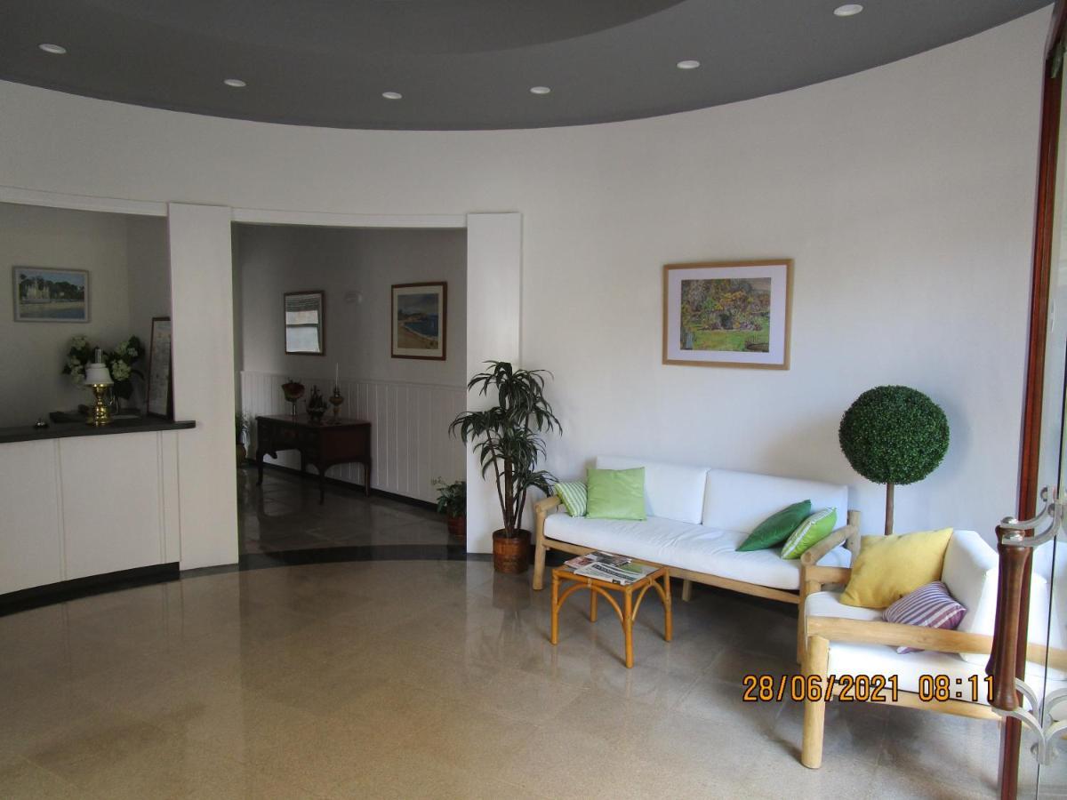 Hotel Apartaments Gesoria Porta Ferrada Sant Feliu de Guixols Bagian luar foto