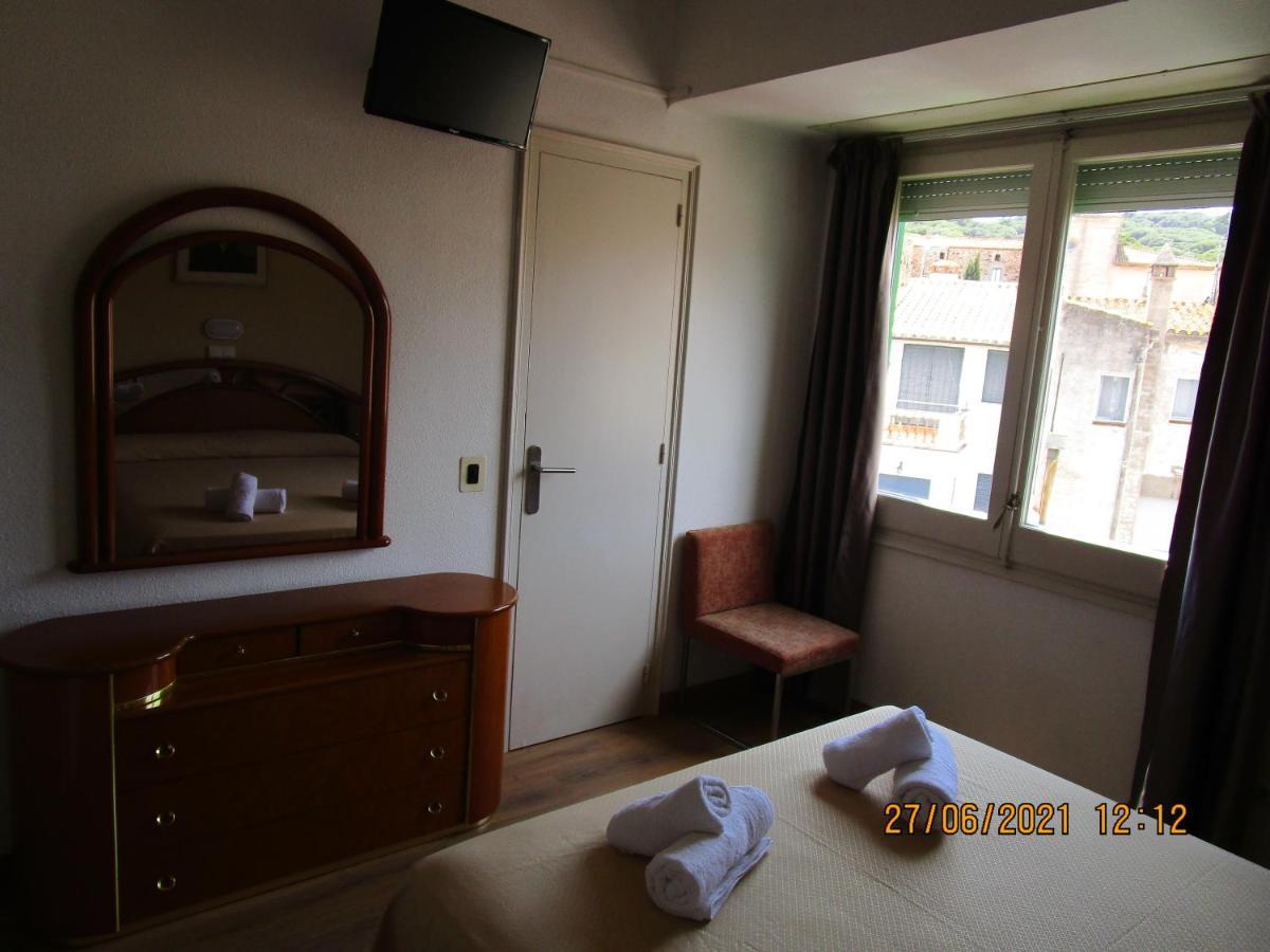 Hotel Apartaments Gesoria Porta Ferrada Sant Feliu de Guixols Bagian luar foto