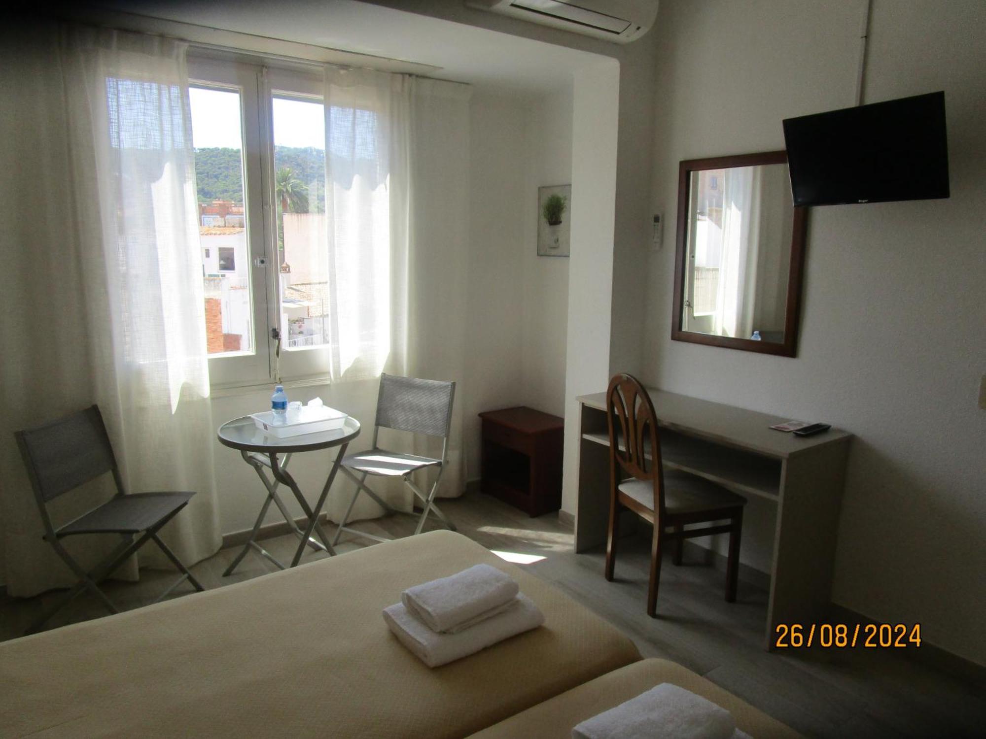 Hotel Apartaments Gesoria Porta Ferrada Sant Feliu de Guixols Bagian luar foto