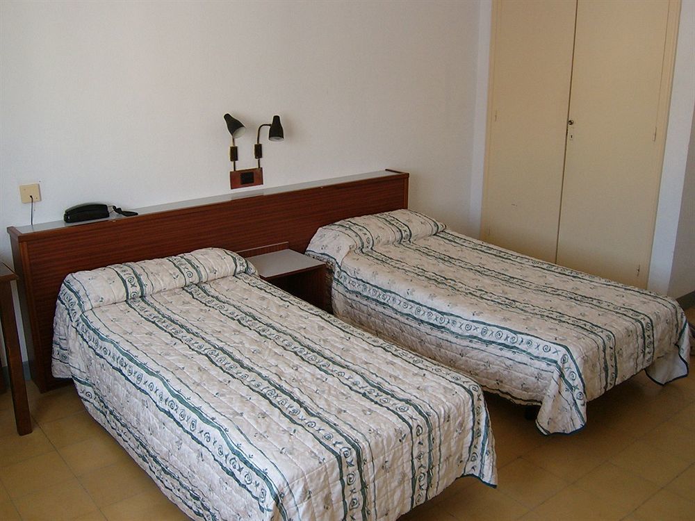 Hotel Apartaments Gesoria Porta Ferrada Sant Feliu de Guixols Bagian luar foto