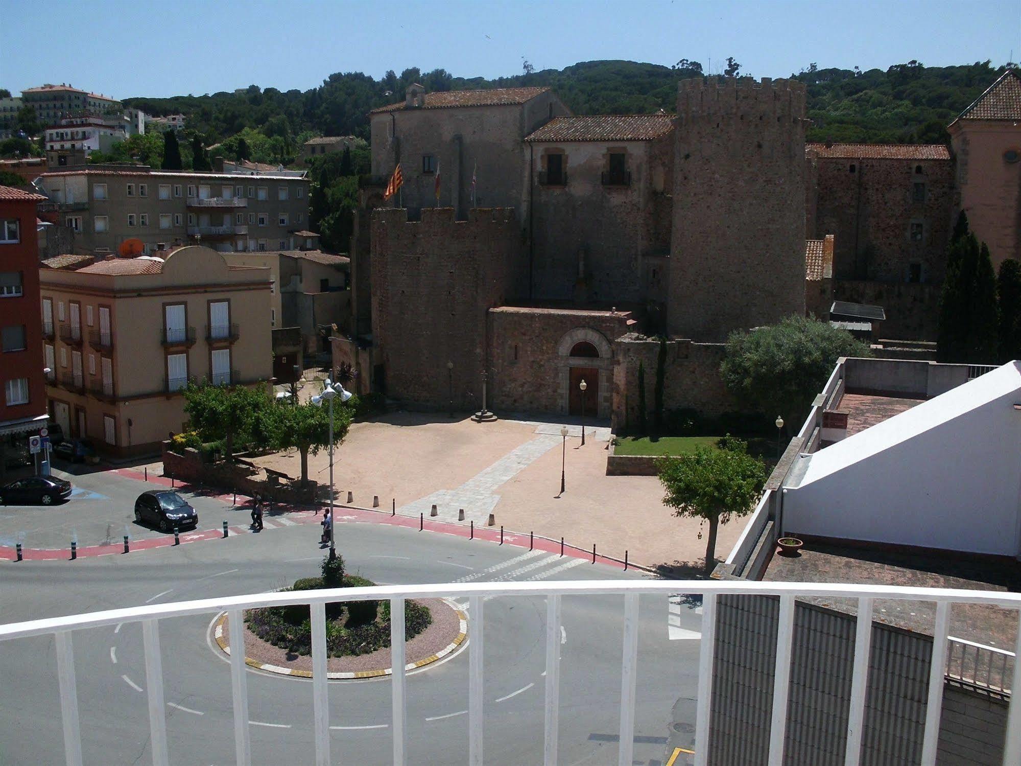 Hotel Apartaments Gesoria Porta Ferrada Sant Feliu de Guixols Bagian luar foto