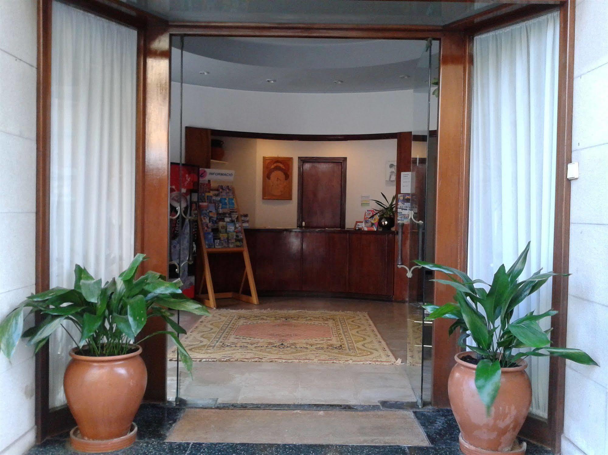 Hotel Apartaments Gesoria Porta Ferrada Sant Feliu de Guixols Bagian luar foto