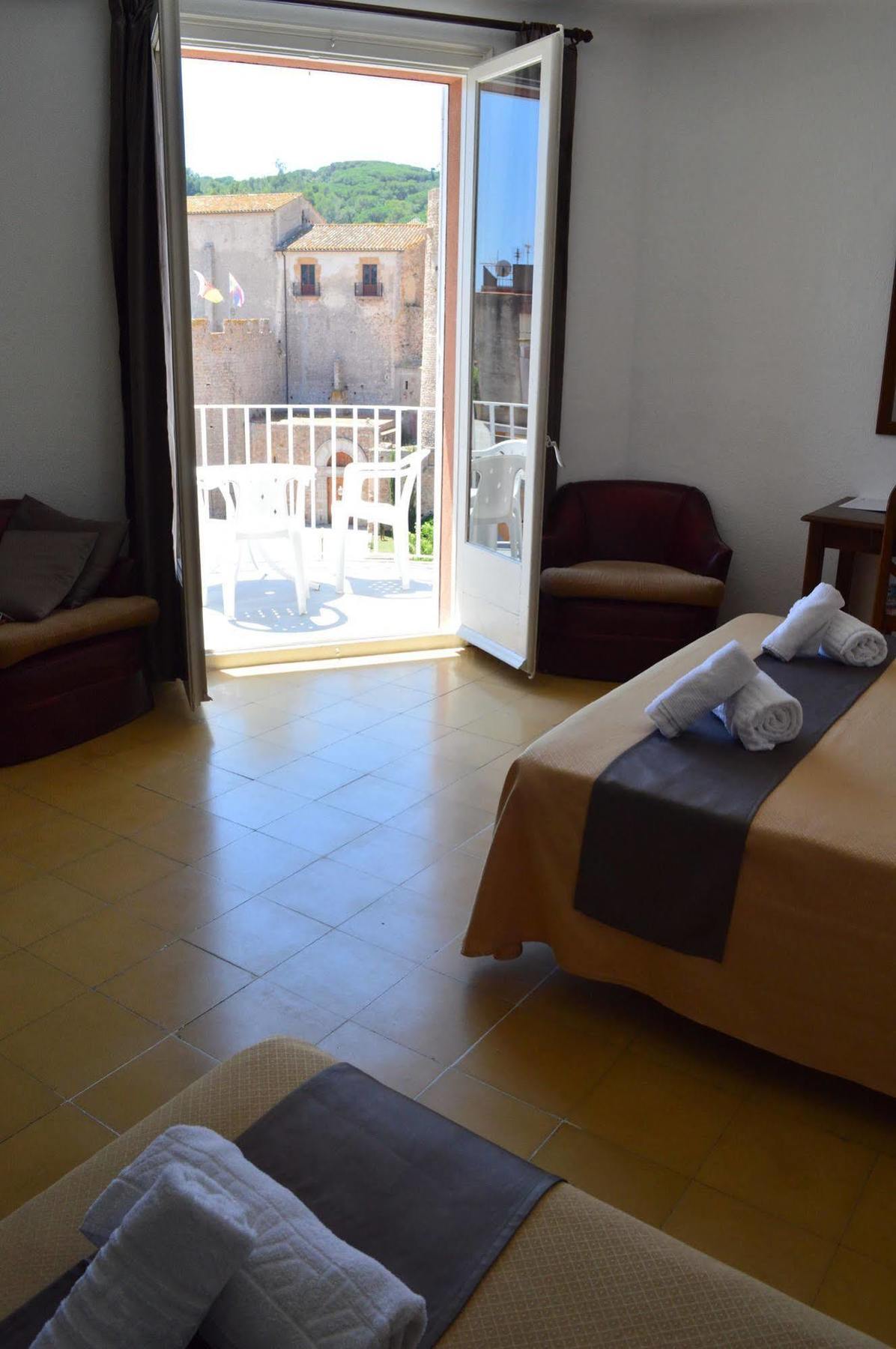 Hotel Apartaments Gesoria Porta Ferrada Sant Feliu de Guixols Bagian luar foto